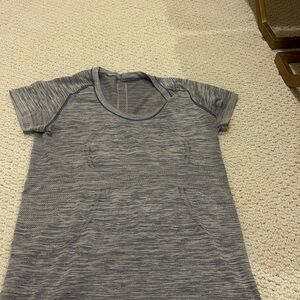 Lululemon blue ish gray shaded Swifty Tech athletic top